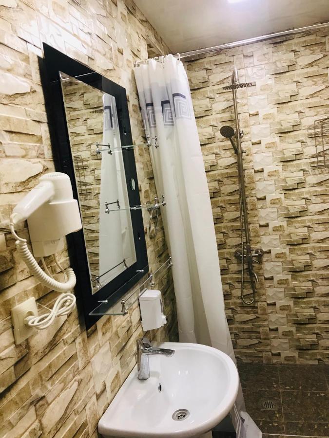 יירבאן Arm Hotel מראה חיצוני תמונה