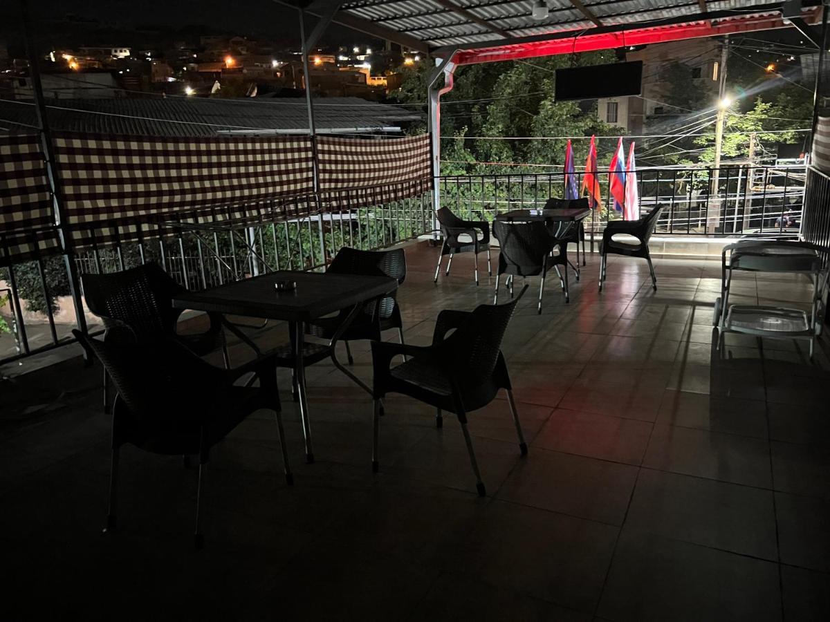 יירבאן Arm Hotel מראה חיצוני תמונה